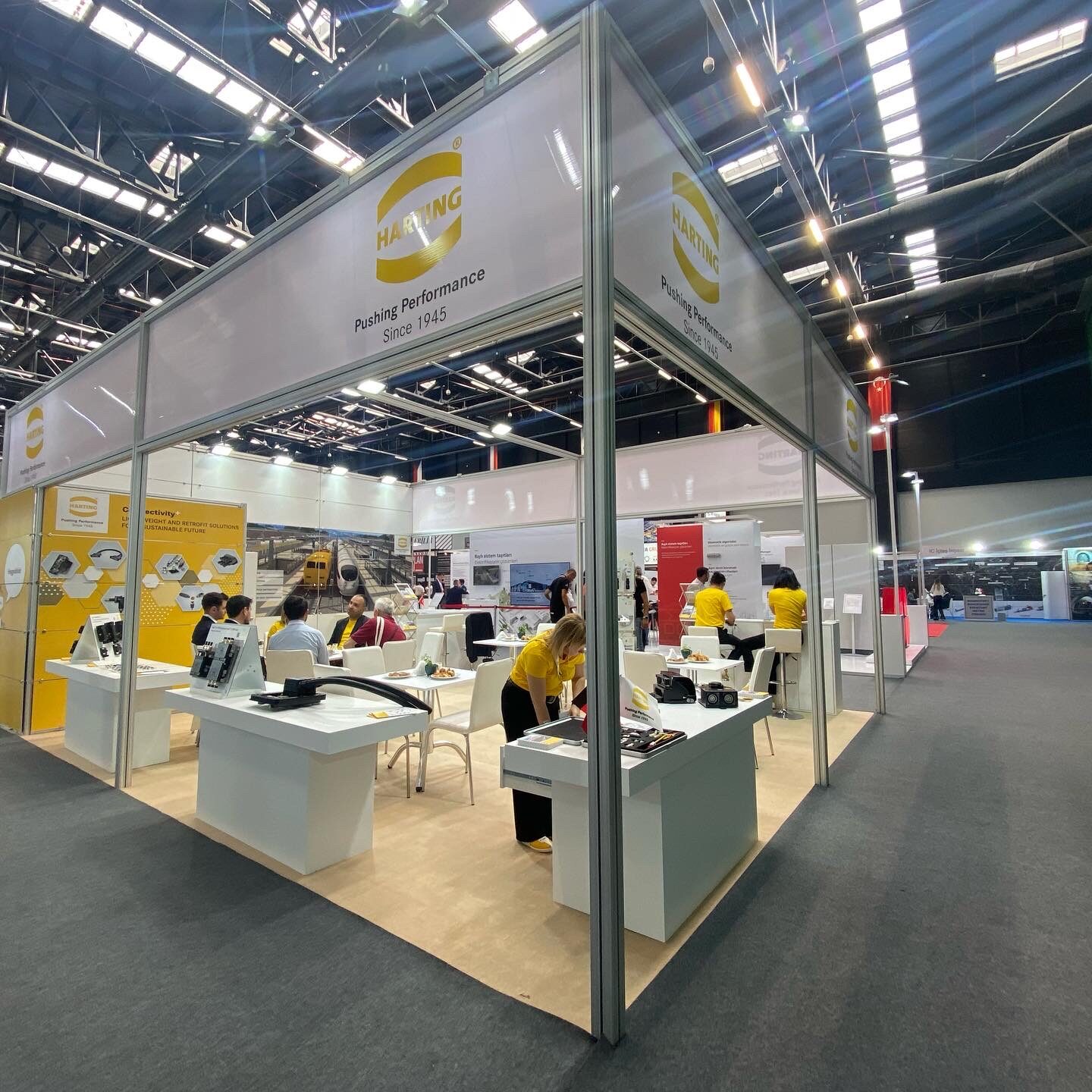 Dikey Design exhibition stand project view 48