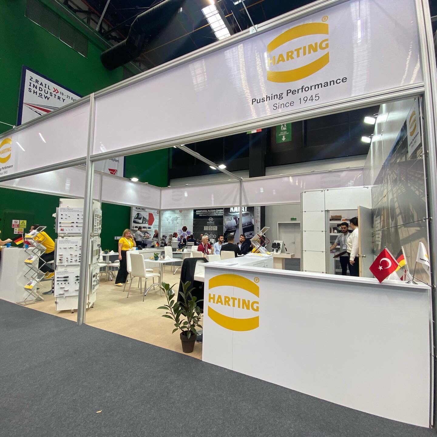 Dikey Design exhibition stand project view 125