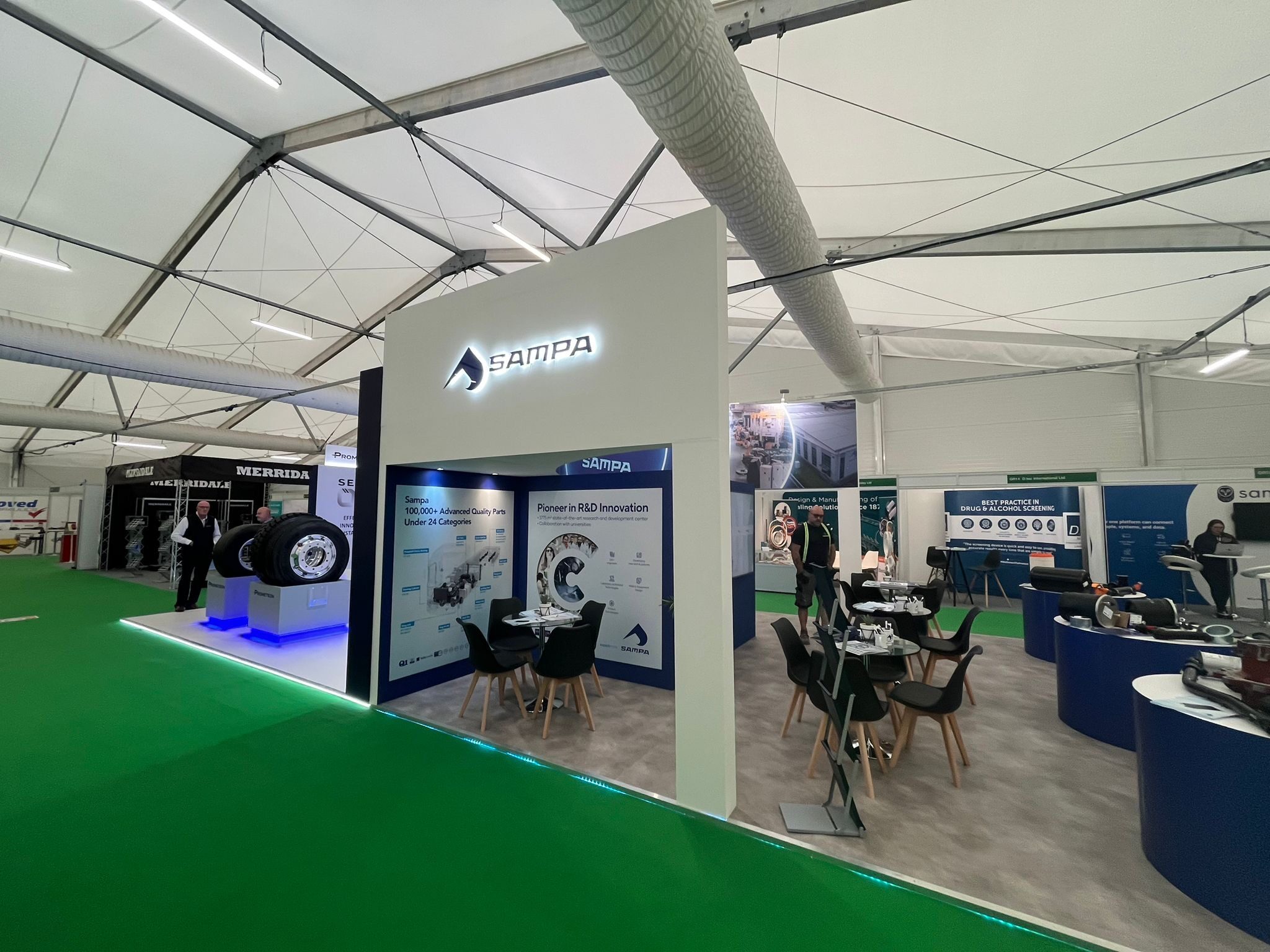 Dikey Design exhibition stand project view 124